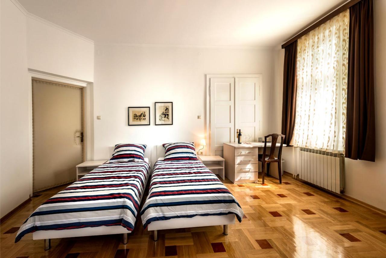 Vila Regina Rooms كارلوفاتش المظهر الخارجي الصورة