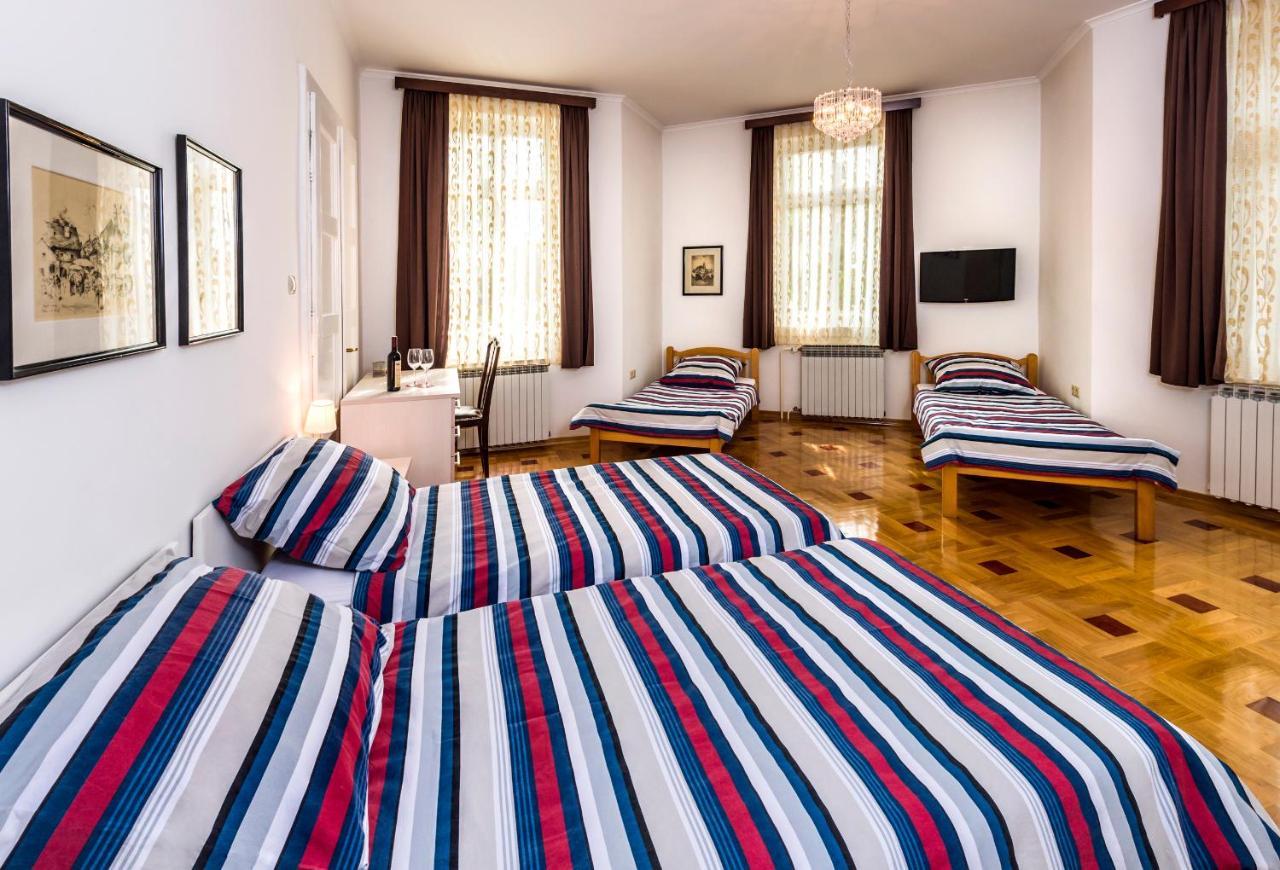 Vila Regina Rooms كارلوفاتش المظهر الخارجي الصورة