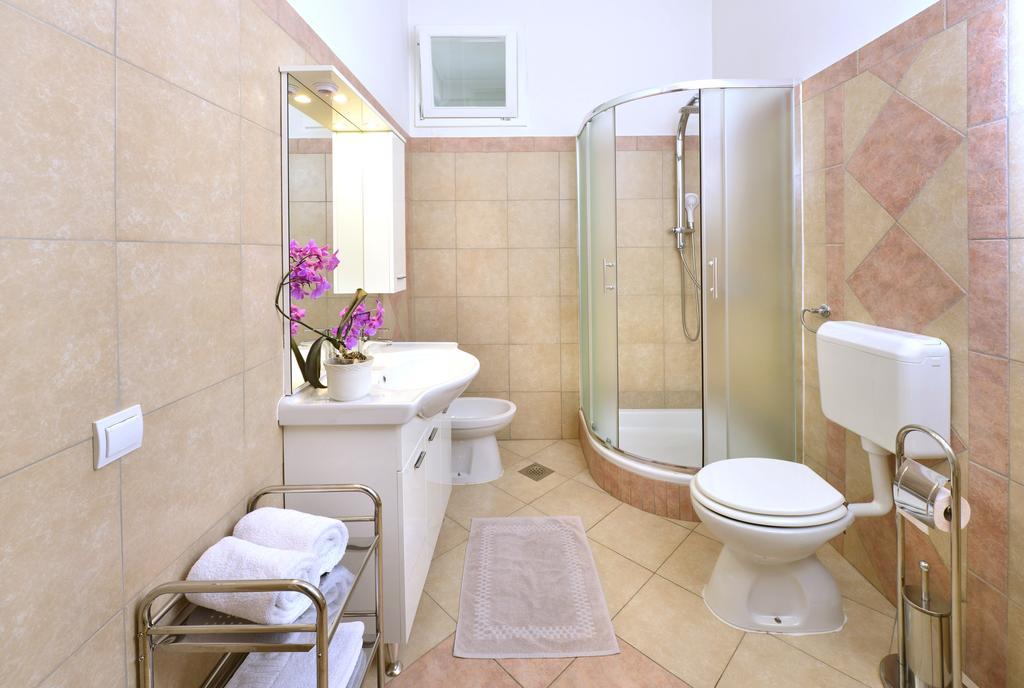Vila Regina Rooms كارلوفاتش المظهر الخارجي الصورة